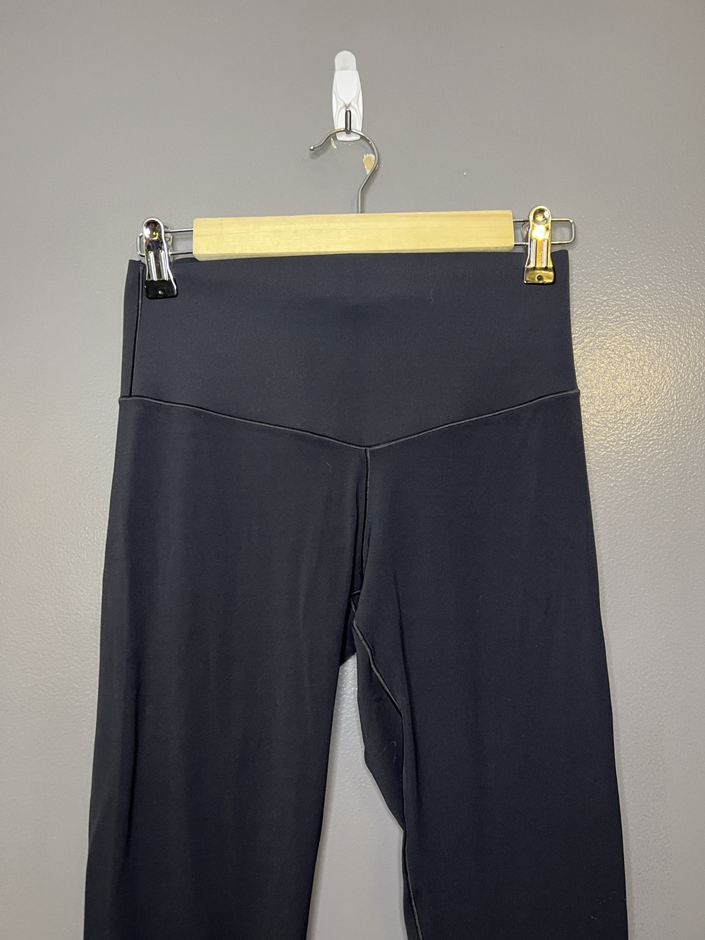 OFFLINE By Aerie Real Me Xtra 7/8 Leggings Womens Medium Black High Rise Pants